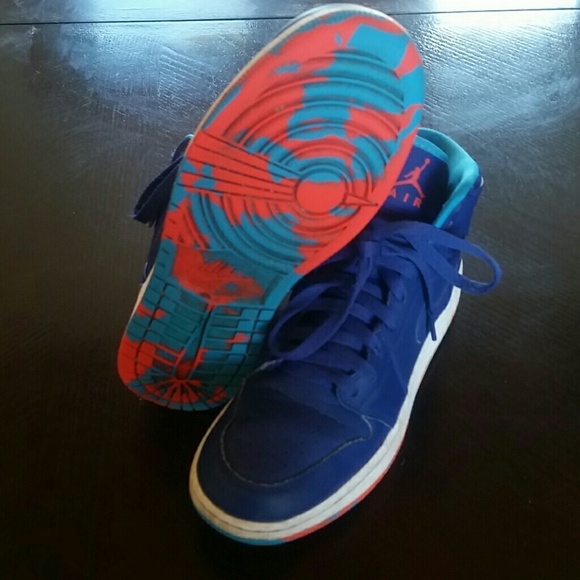 Air Jordan 1 - Picture 2 of 5